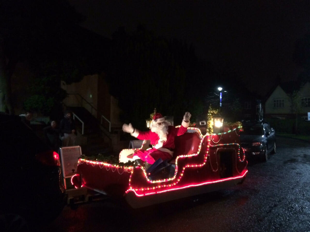 Santa-in-moor-pool