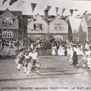 A black and white photo of the Harborne Tenants' May Day festivities on 14th May 1910