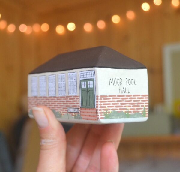 Miniature clay Moor Pool Hall